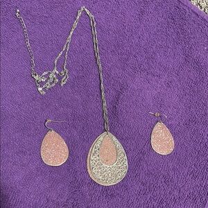 Elegant Silver and Pink Teardrop Jewelry Set